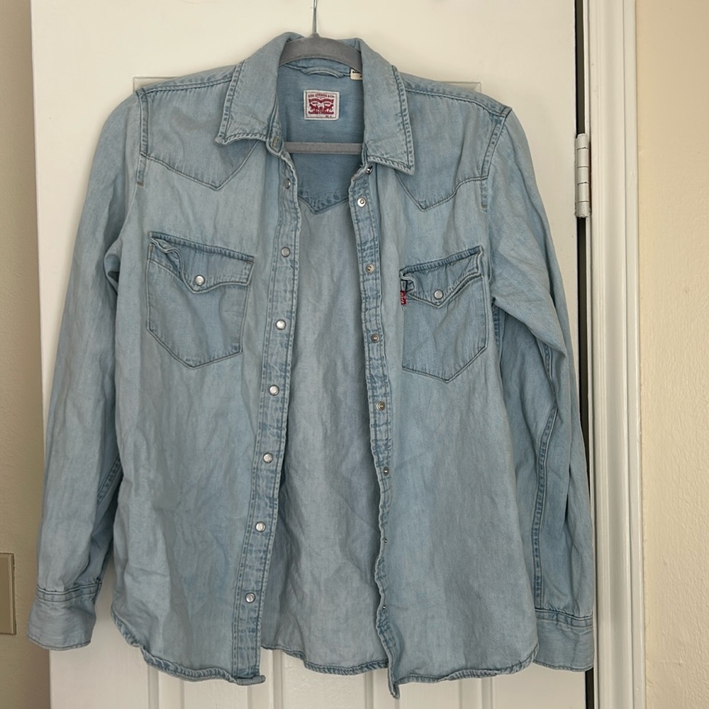 Levi light denim western button up shirt
